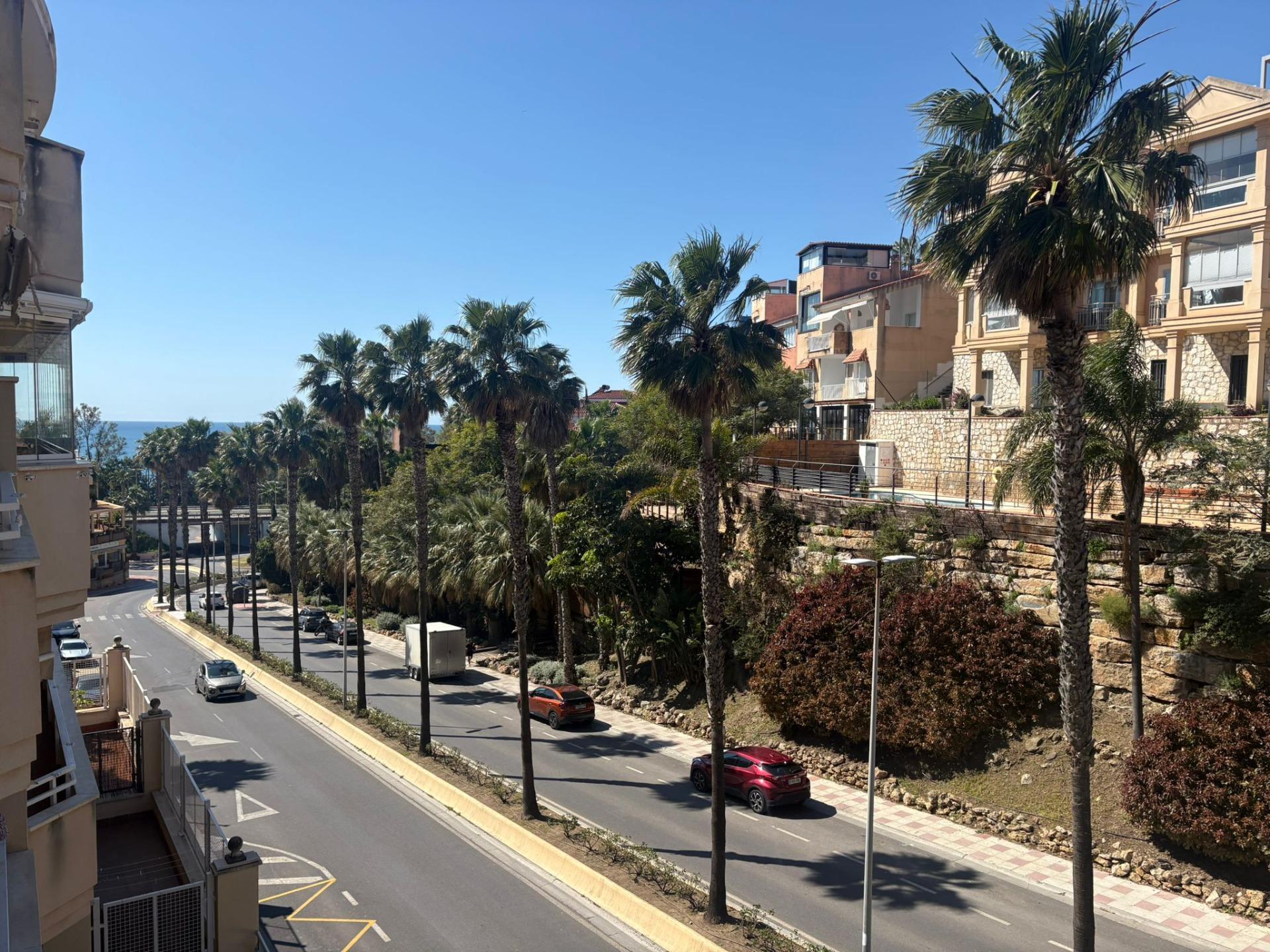 Apartamento 3 Dormitorios en Torrequebrada, Benalmádena