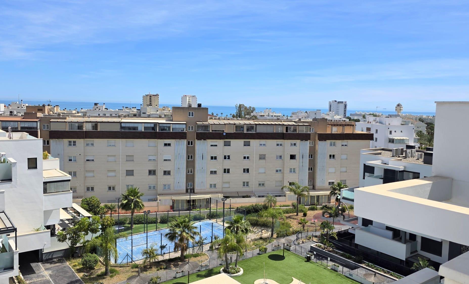 Ático de lujo en Torremolinos con vistas al mar