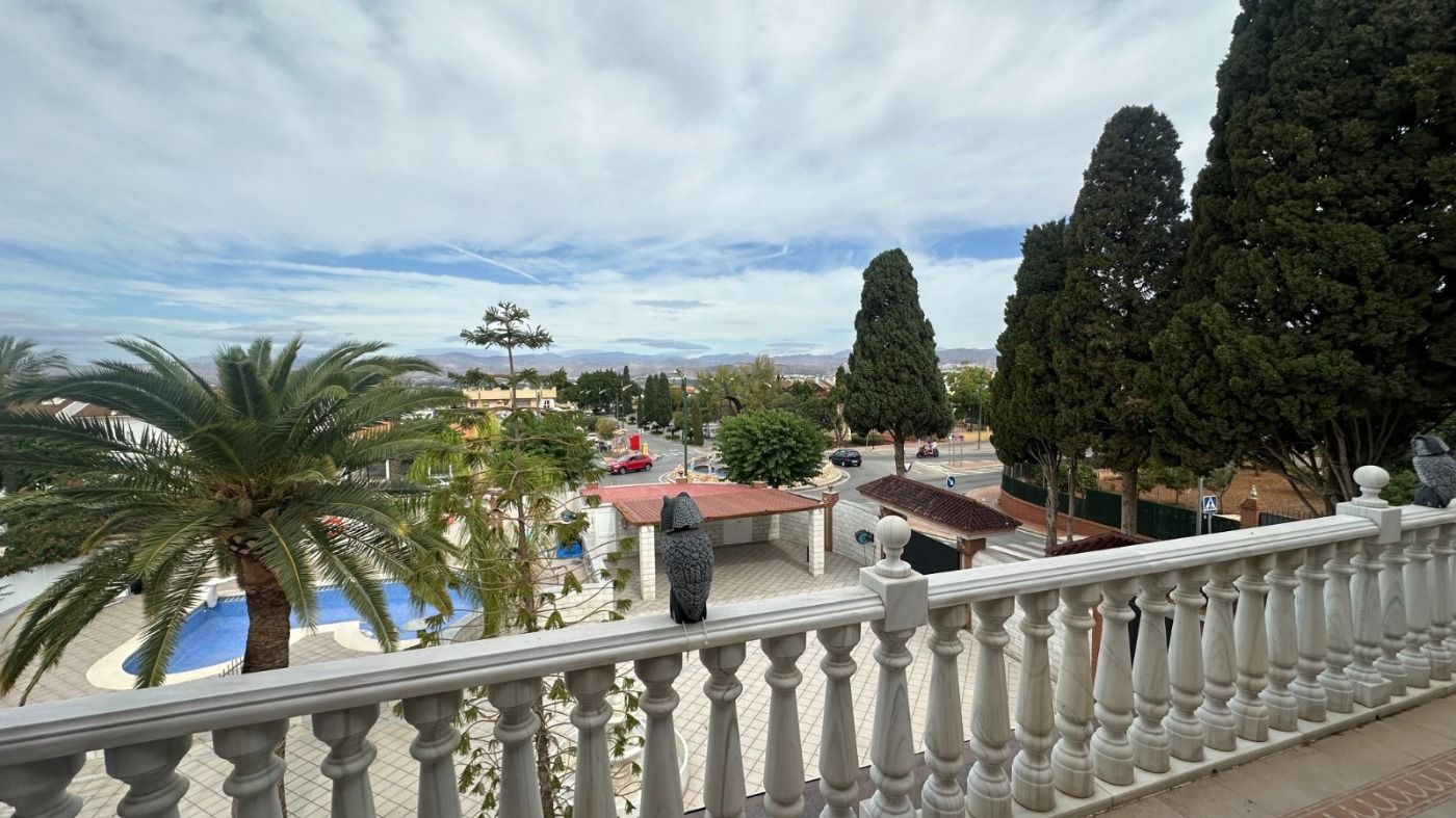 Villa de Lujo en Alhaurín de la Torre | 8 Dormitorios