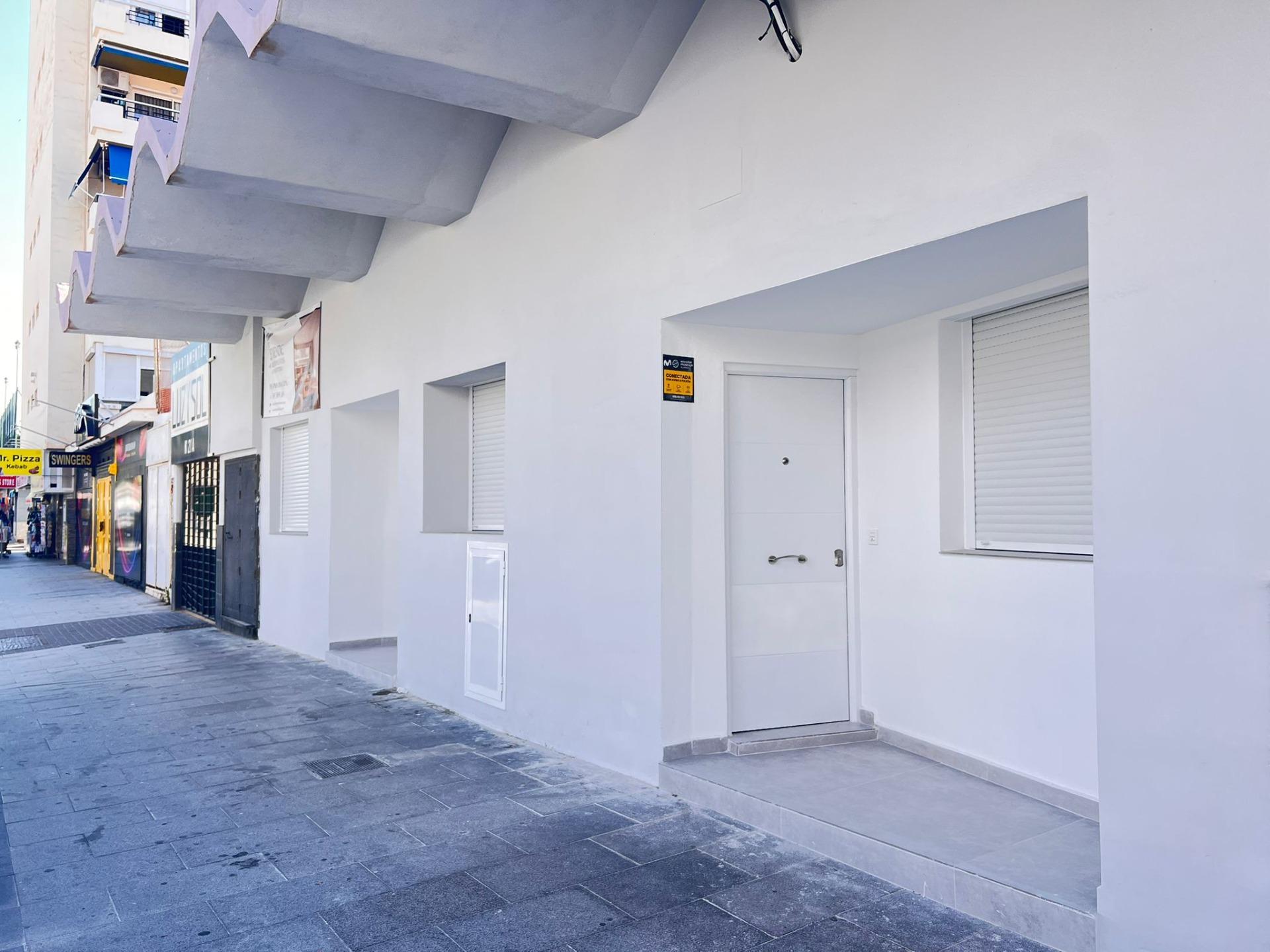 Apartment en venta en Torremolinos – Ref: A-062601