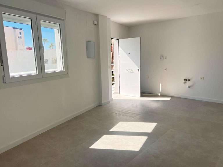 Apartamento en Torremolinos - Ref. A-072601 (4)