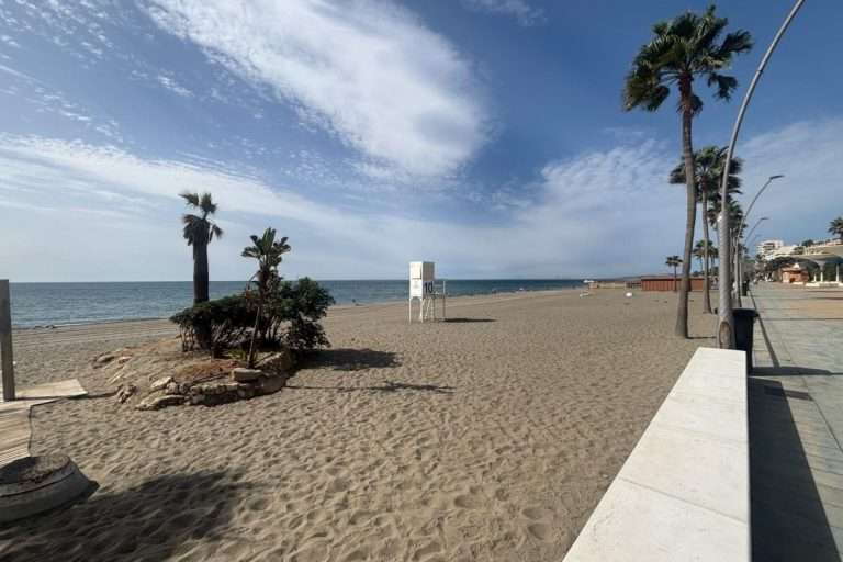 Apartamento en Estepona - Ref. R-082601 (2)