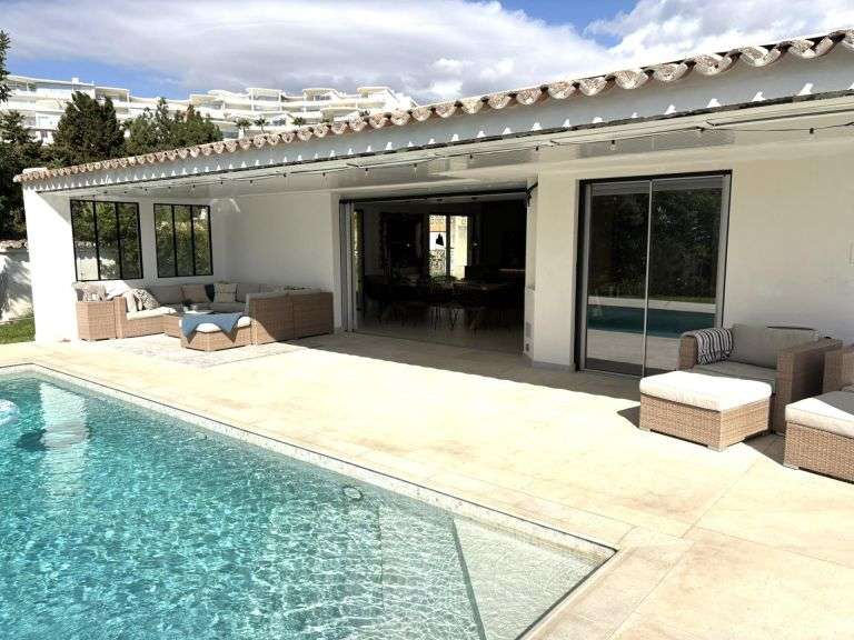Villa en Benalmádena - Ref. T-102506