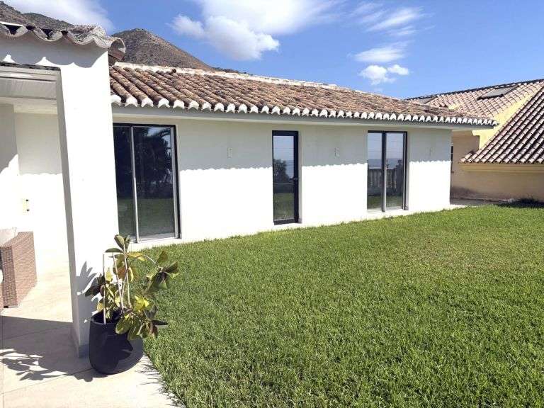 Villa en Benalmádena - Ref. T-102506 (5)