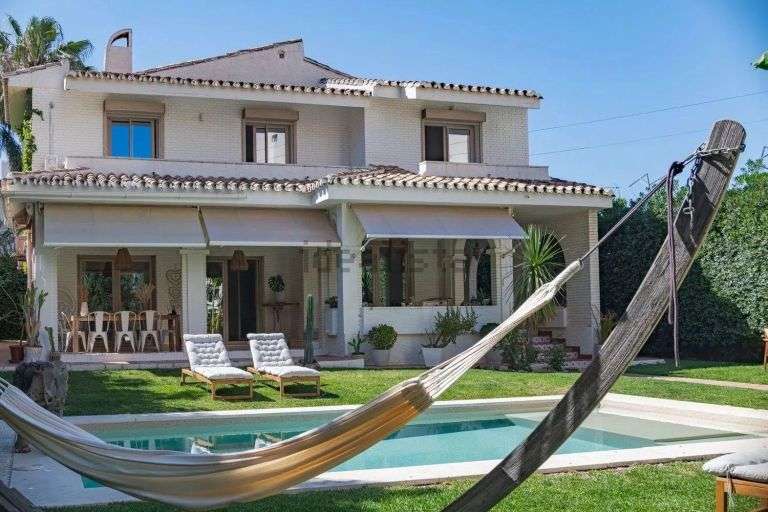 Villa en Torremolinos - Ref. T-052609