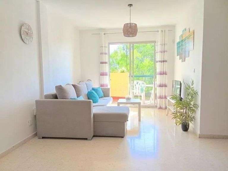 Apartamento en Rincón de la Victoria - Ref. R-13072602 (5)