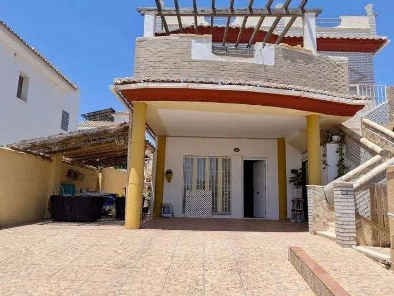 Casa en Vélez-Málaga - Ref. R-082603 (2)