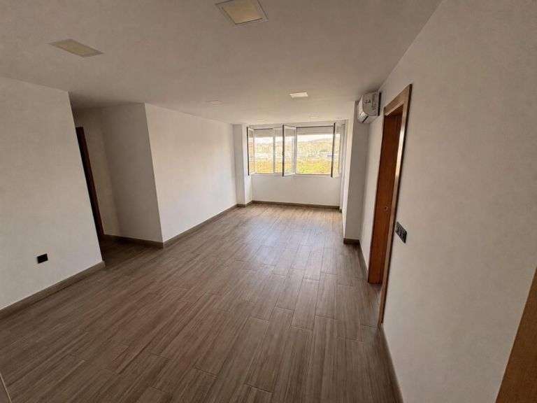 Apartamento en Málaga - Ref. R-13092602 (3)