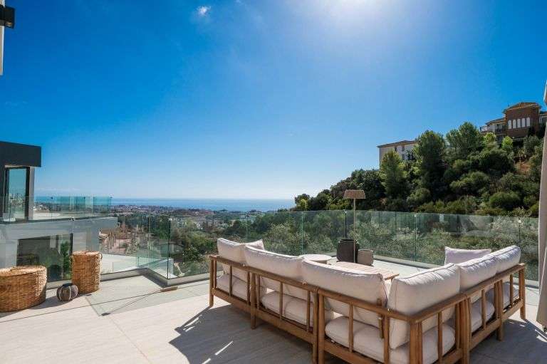 Villa en Benalmádena - Ref. T-102601 (2)