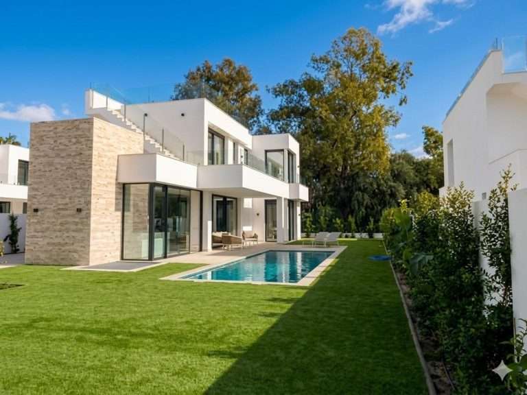Chalet en Estepona - Ref. A-012601