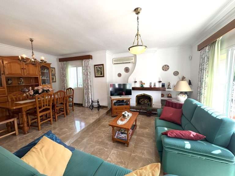 Detached house in Alhaurín de la Torre - Ref. T-102503 (3)