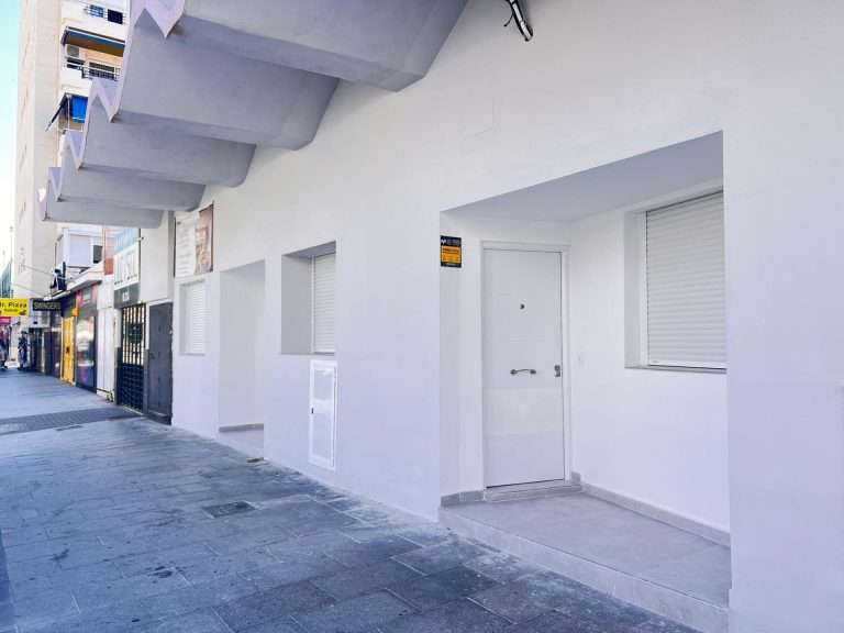 Apartamento en Torremolinos - Ref. A-062601 (2)