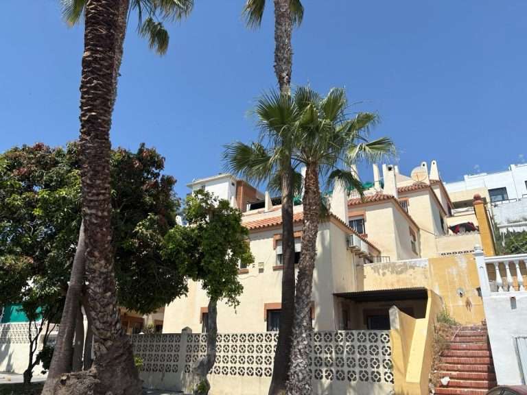House in Torremolinos - Ref. T-042503 (2)
